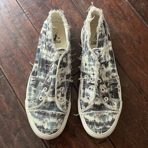 Slip ons - Corkys